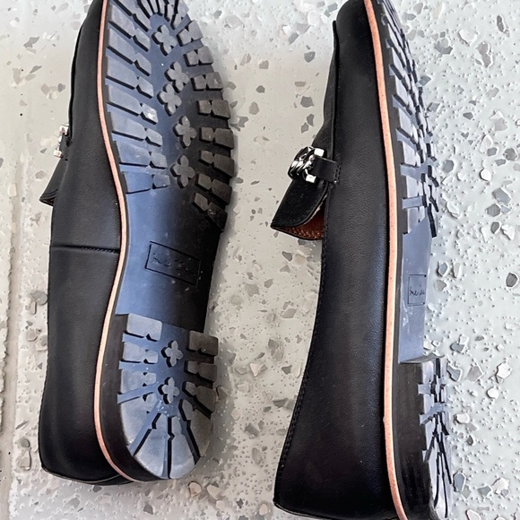 Me Too Black Leather Chain Flats - Picture 2 of 5